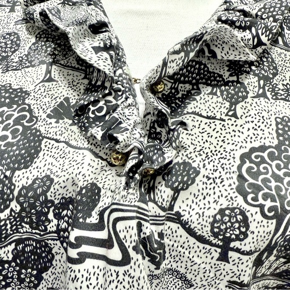 Elizabeth McKay Black & White Ruffle V-neck Blouse Artsy Trees Size 4 - Picture 10 of 14